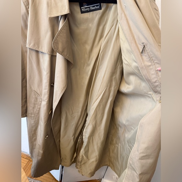 Vintage Tan Trench Coat - Picture 5 of 9